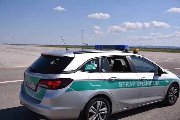 Interwencja Straży Granicznej na wrocławskim lotnisku po zgłoszeniu o bombie